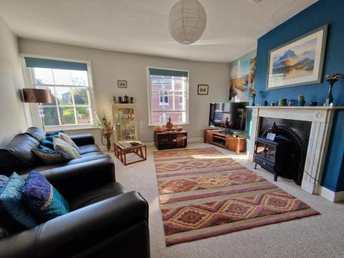 Wimborne Apartment | West Street Views #1 - Beautiful town centre apartment