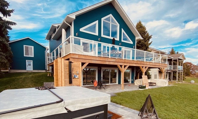 West Lake House | Westlake House | Westlake | 3 Bedrooms