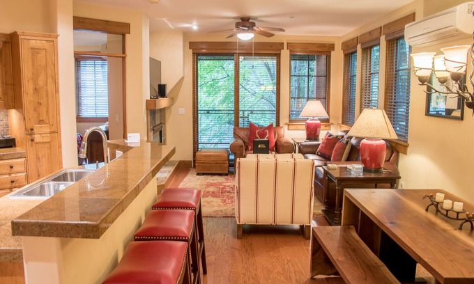 Ketchum Condo | Westridge Condo 10- Fabulous Vacay Digs Near Hiking Trails