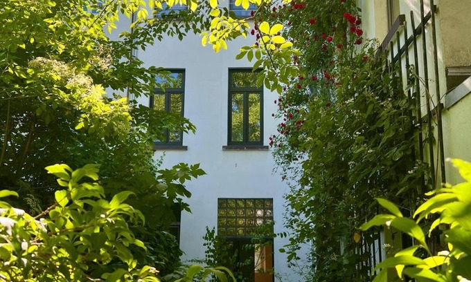 Krefeld Apartment | Westside apartment with Netflix and WiFi