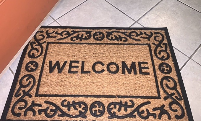 Waggaman House | Westwego Home-Business/Healthcare Workers Welcome!