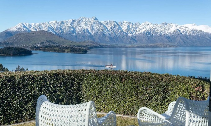Fernhill House | Whakata on Whitbourn