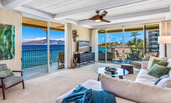 Kaanapali Condo | Whaler on Kaanapali Beach Oceanfront Corner Luxury 2 Bdrm w/wrap around lanai!