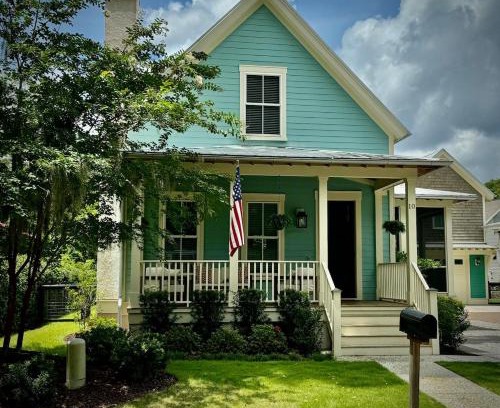 Olde Town House | Wharf Street Coastal Escape - 3BR Old Town Luxury