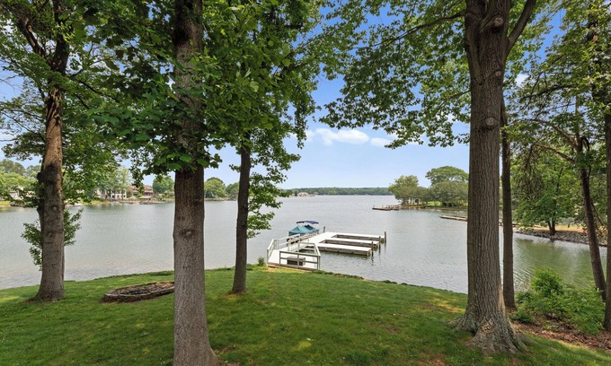 Lake Norman of Catawba House | What a View Too! Perfect Family Meeting Place!
