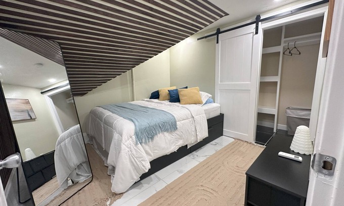 Wanskuck Apartment | Where comfort meets convenience in Providence, Rhode Island.