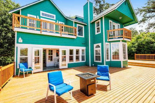 Oak Harbor House | Whidbey Beach House