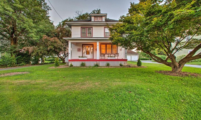 Witmer House | Whimsical Lancaster Home - 4 Mi to Sight and Sound