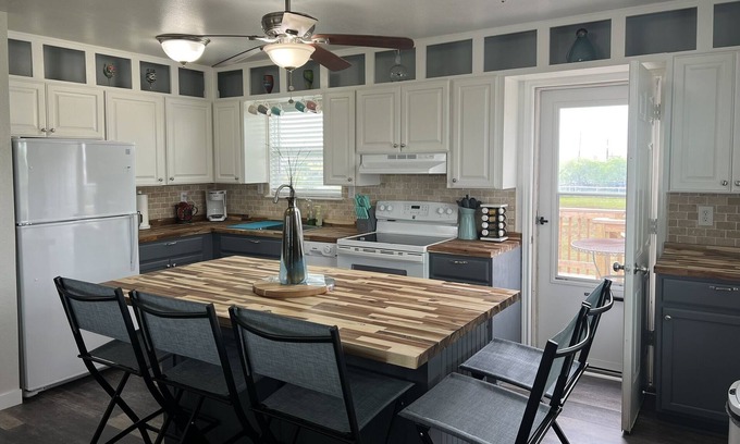 Rockport House | Whiskey Bay Retreat