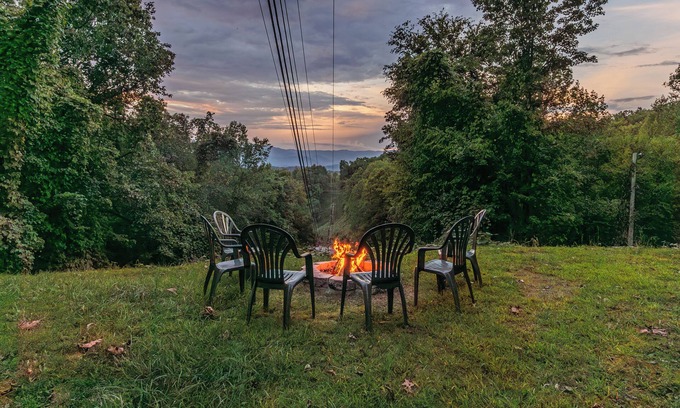Bryson City Cabin | Whiskey Run Cabin: Hot Tub, Spectacular Mountain Views, Private, Easy Access