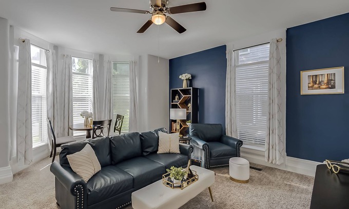 Frankfort Apartment | Whiskey Themed Downtown Frankfort Apartment Suite in Heart of KY Bourbon Trail