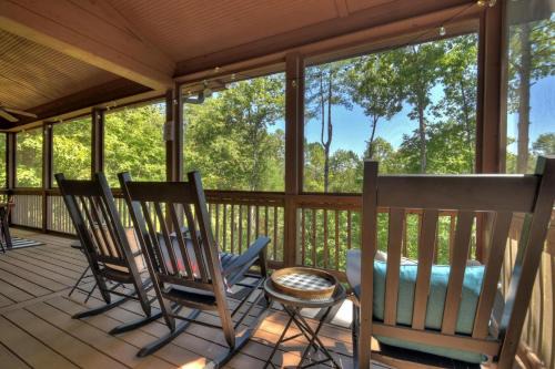 Ellijay House | Whispering Creek