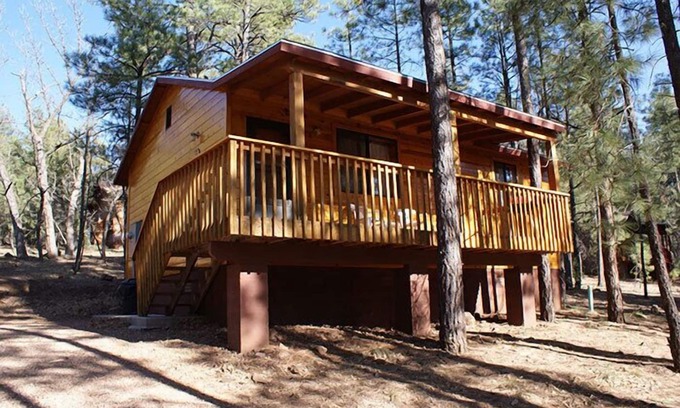 Pinetop House | Whispering Pines - Cabin 24 (spa tub)