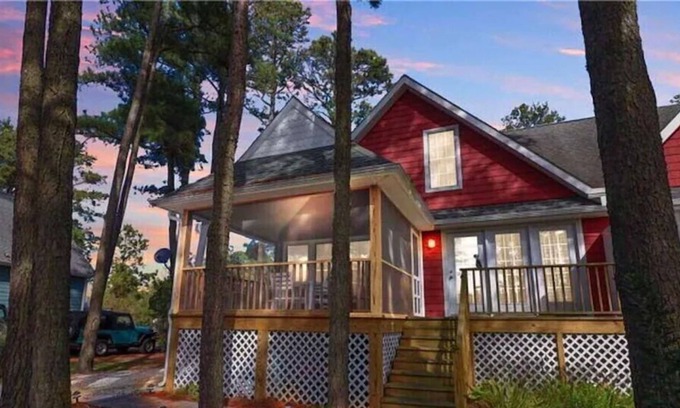 Chincoteague House | Whispering Pines - Duplex - Pet Friendly