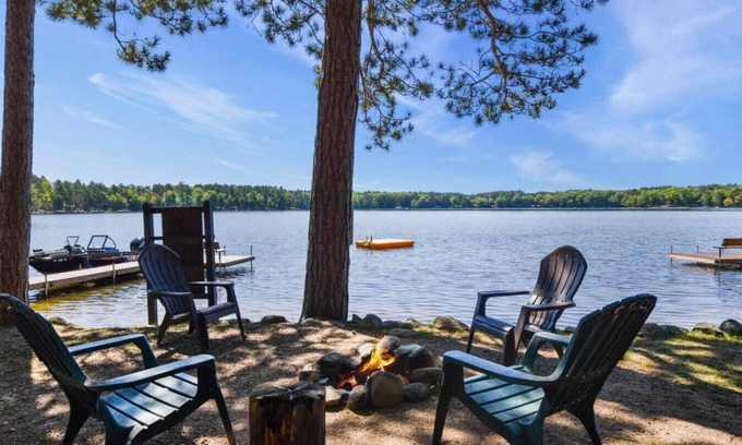 St Germain Cabin | Whispering Waters Bayview Resort Cabin 4