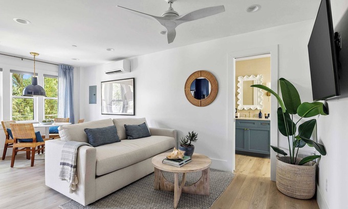 Folly Beach Condo | Whitaker @ Dellawisp, 1 Block to Beach