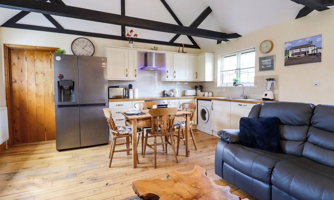 Battle Cottage | White Hart Stables
