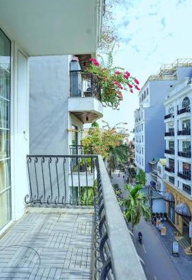 Quang An Apartment | White House