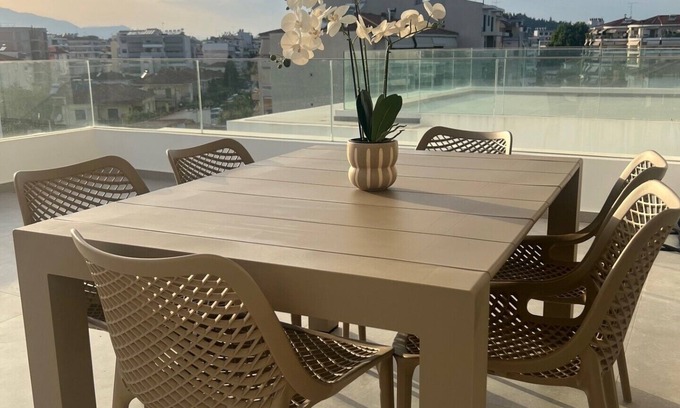 Trikala Apartment | WHITE LUXURY APARTMENT