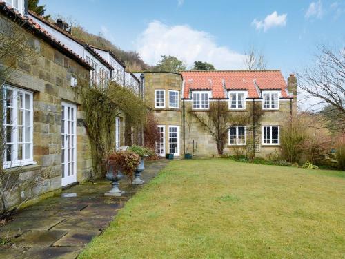 Briggswath House | White Rose Cottage