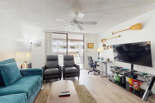 Kahaluu Bay Apartment | White Sands Resort #108