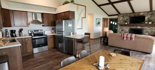 Gardner House | White Star Point by Simple Life Rentals