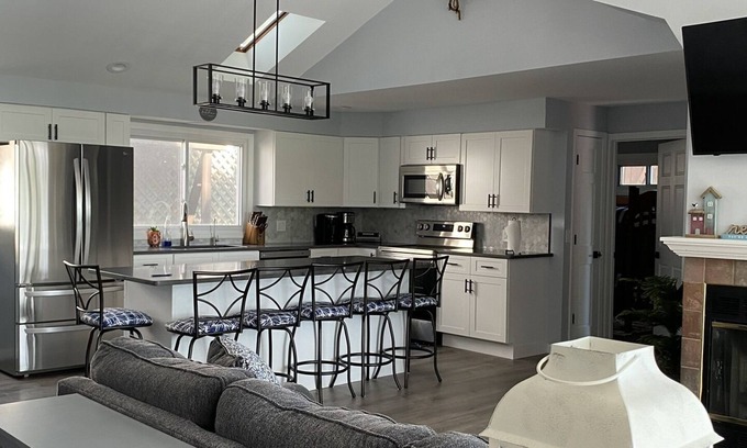 Whitewater House | Whitewater Lake Oasis