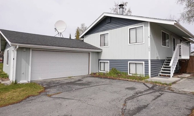 Soldotna House | Whole house, 5 minutes from fishing on the Kenai River, Quiet neighborhood
