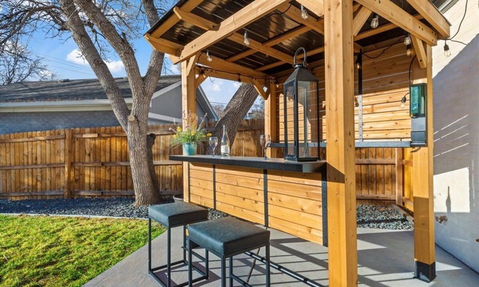 Jewell Heights - Hoffman Heights House | Whole House Relaxing Oasis by Fitzsimmons Campus.