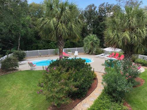 Emerald Isle House | Why Knot Getaway. Emerald Isle Oasis