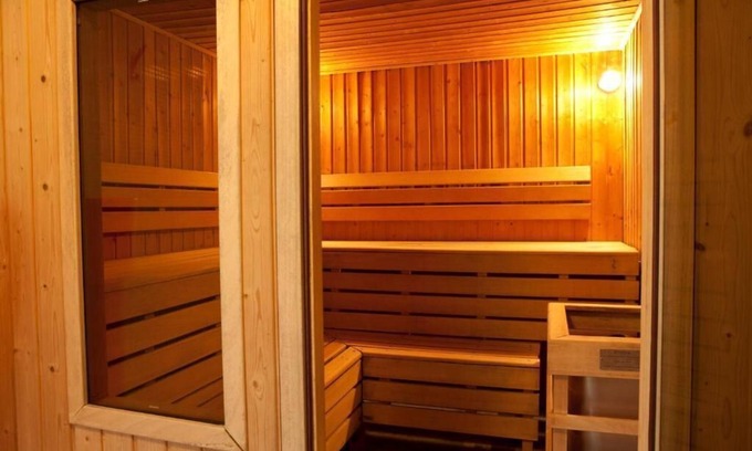 Jausiers Apartment | Wifi, 4th floor, swimming pool, sauna, parking, tv, 35m², Pra Loup