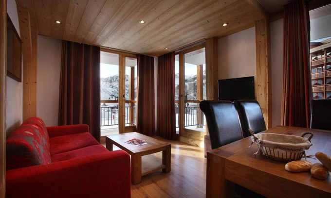 Arc-2000 Apartment | Wifi, ski-in/ski-out & foot of the slopes, fitness, swimming pool, sauna, hammam, balcony, parking