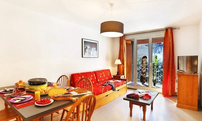 Ax-les-Thermes Apartment | Wifi, ski lifts base, fitness, swimming pool, sauna, parking, ski locker, 23m², Ax-Les-Thermes