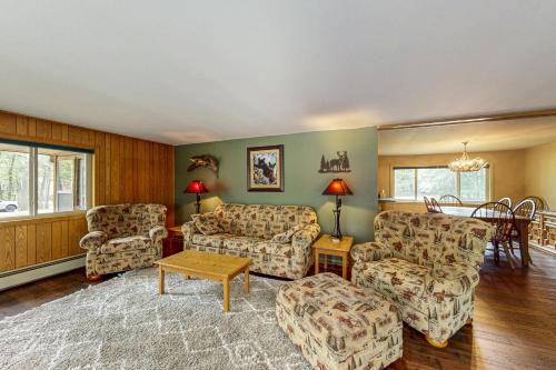 St Germain House | Wild Bear Retreat