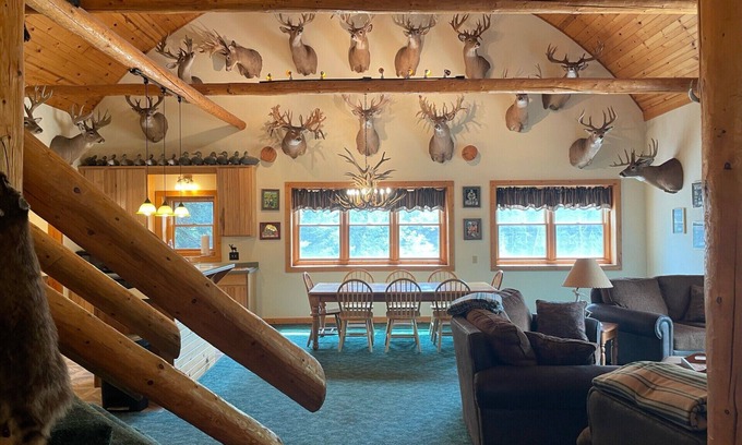 Armstrong Creek Cabin | Wild Rivers Whitetails Lodge