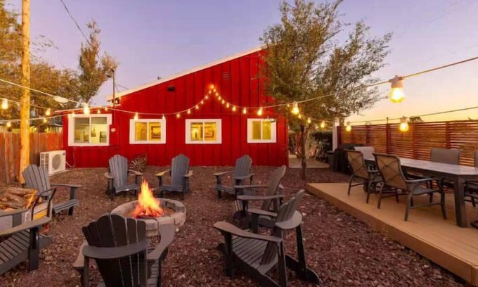 Valle House | Wild West Retreat Near Grand Canyon