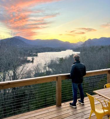Sunset Cove House | Wildview Retreat