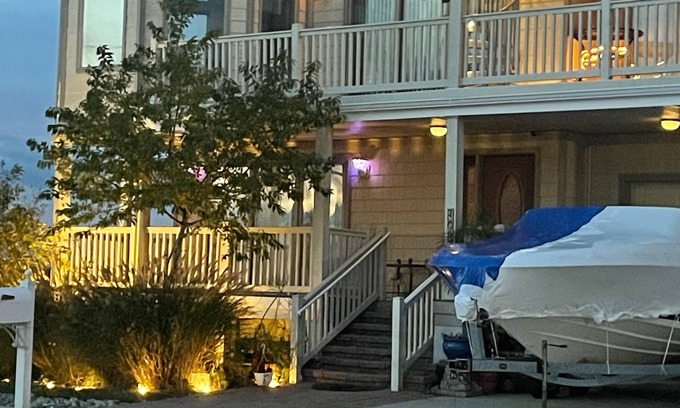 Wildwood Apartment | Wildwood by the Bay. lovely 3 room private suite.