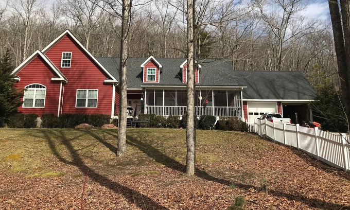 Lake Toxaway House | Wildwood Lodge