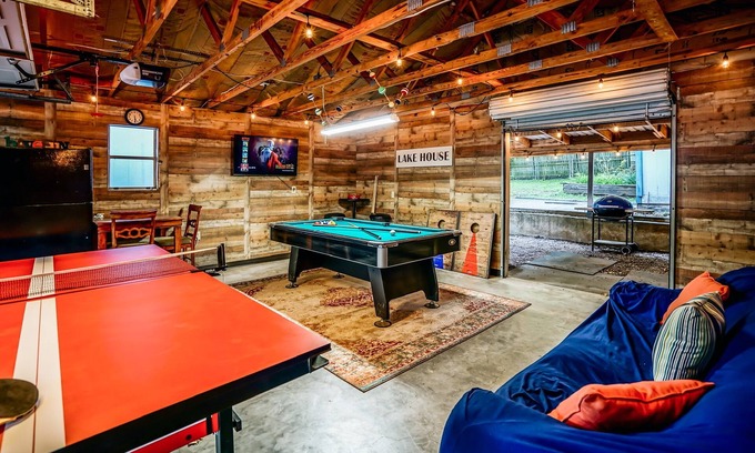 Kingston House | Wildwood Retreat at Alberta Creek