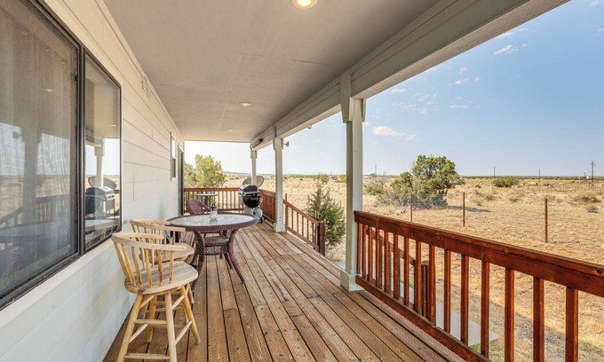 Valle House | Williams Grand Canyon Escape: Stargaze & Hike!