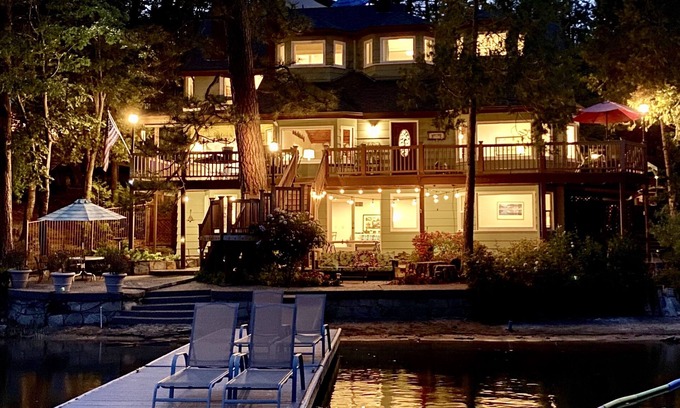Bass Lake Cabin | Willow Cove Lodge - Lakefront in quiet Willow Cove - 6 bd/4 bth. Sleeps 17