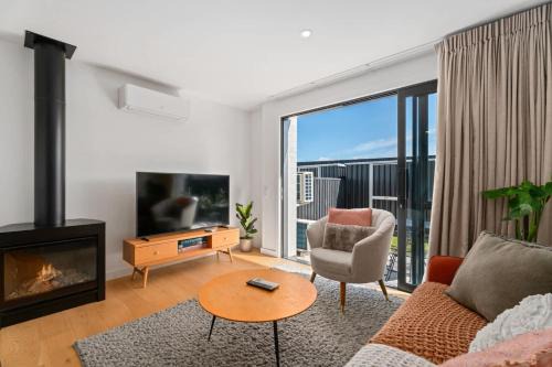 Albert Town Apartment | Willow Lane
