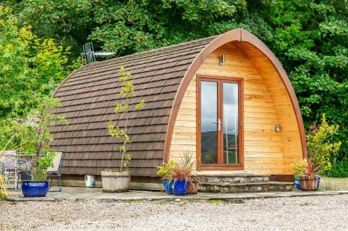 Brigsteer House | Willow Tree Pod