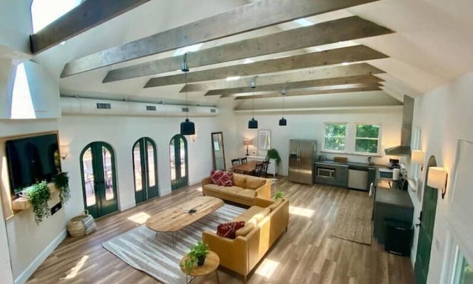 Forest Hills House | Wilmington Oasis Near Downtown & Beach