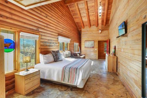 Wimberley House | Wimberley Log Cabins Resort and Suites- Unit 4