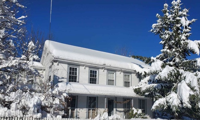 Hensonville House | Windham Hot Tub & 1.7 miles from ski slope