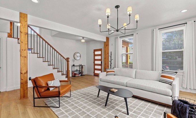 Washington House | Wine Country Getaway | JZ Vacation Rentals