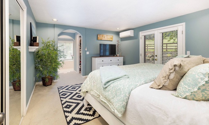 Yamhill Other | Wine Country Ranch w/views. Two primary Suites. Hot Tub.1.5 mile Carlton
