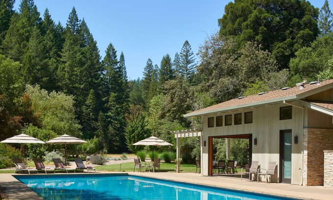 Healdsburg House | Wine country retreat